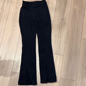 ALO Yoga flare pants size small